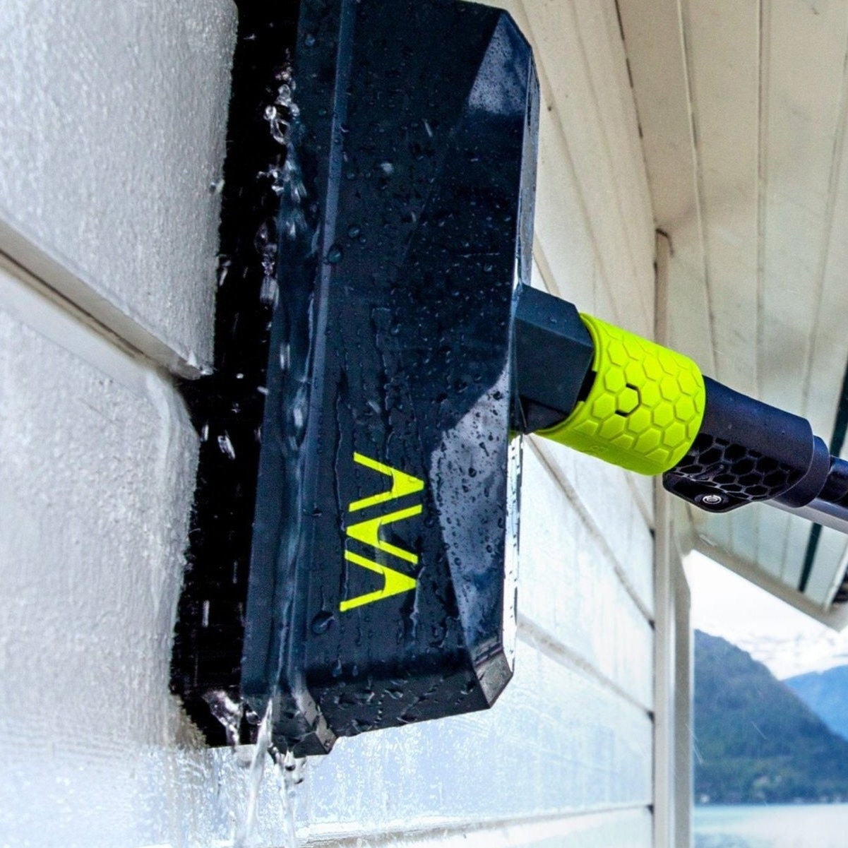 AVA Facade Brush