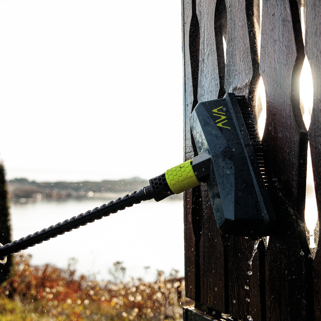 AVA Facade Brush